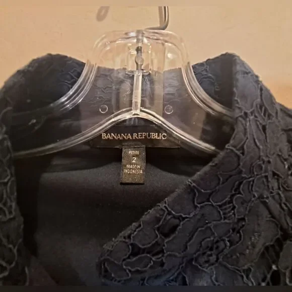 Banana Republic Lace Belted Shirtdress EUC Size 2 Petite - Picture 2 of 5